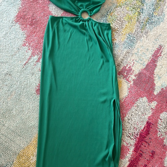 Green One Shoulder Maxi Dress - Picture 6 of 8